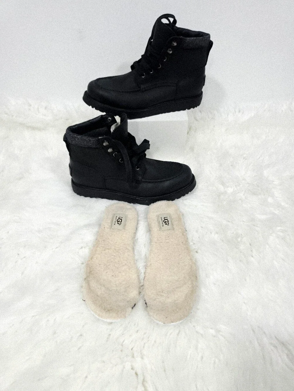 UGG Men's Waterproof Black Leather Suede Lace Up Winter Boots Size 7.5 Used